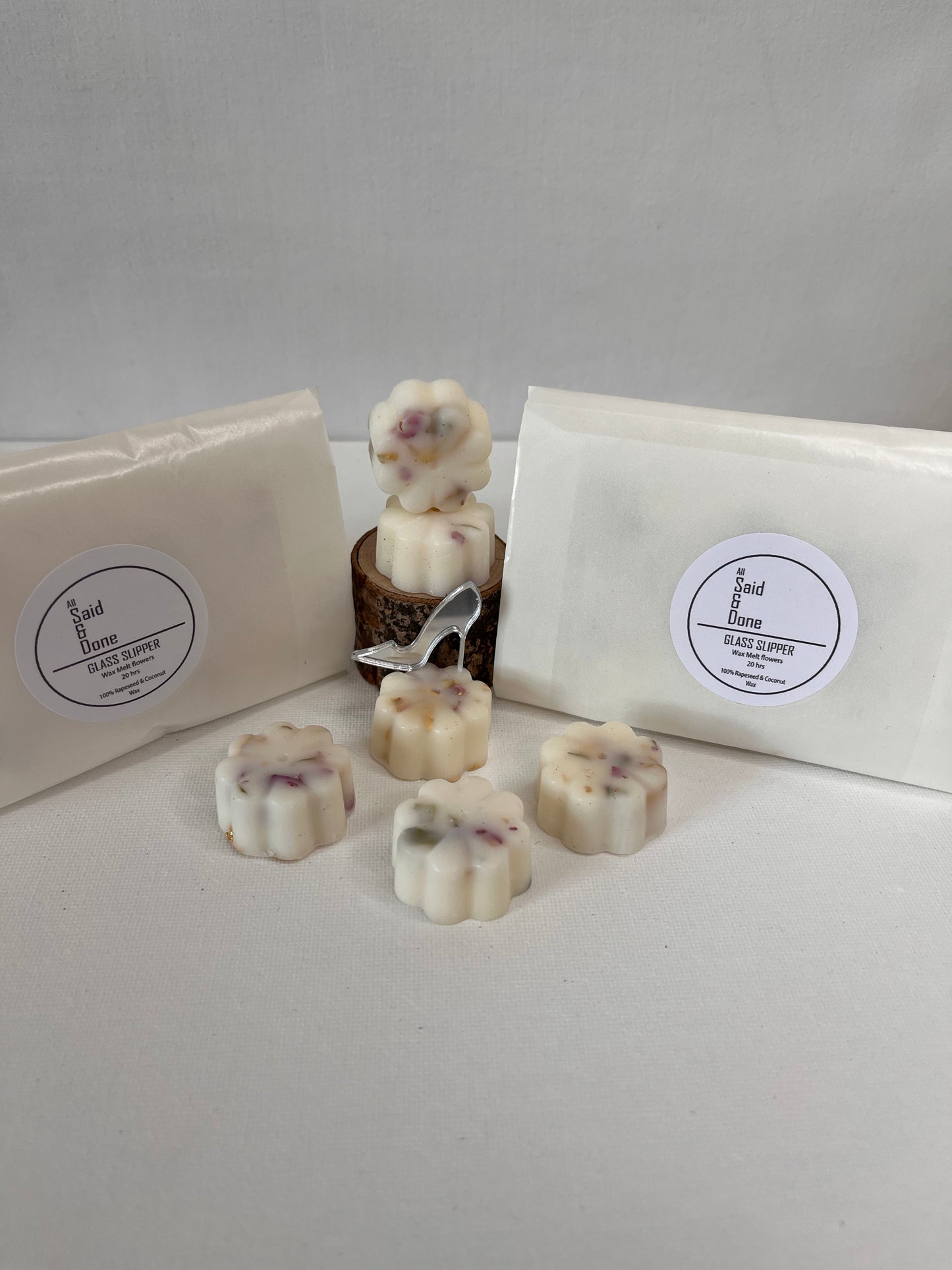 ROSE, PATCHOULI, BERGAMOT AND APPLE WAX MELTS - GLASS SLIPPER 6 per pack