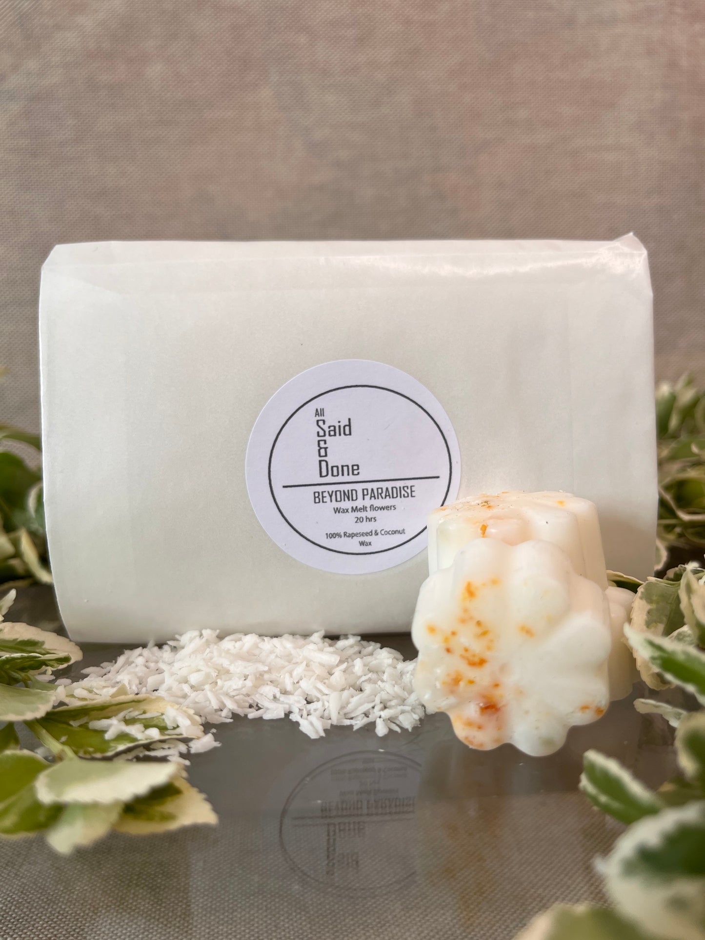 LIME AND COCONUT SCENTED WAX MELTS  - BEYOND PARADISE - 6 per pack