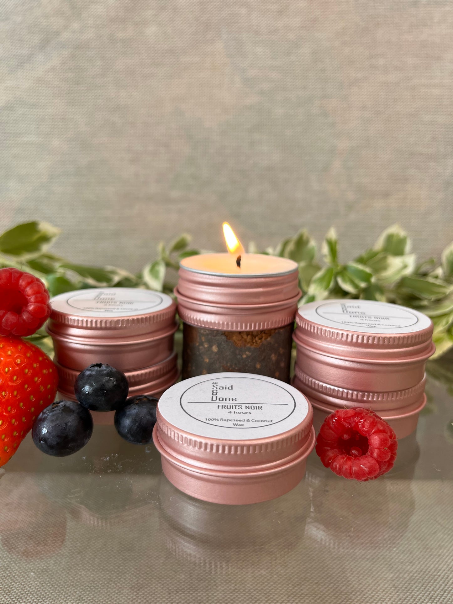 POMEGRANATE & PLUM MINIATURE CANDLE  (15ml) - FRUITS NOIR